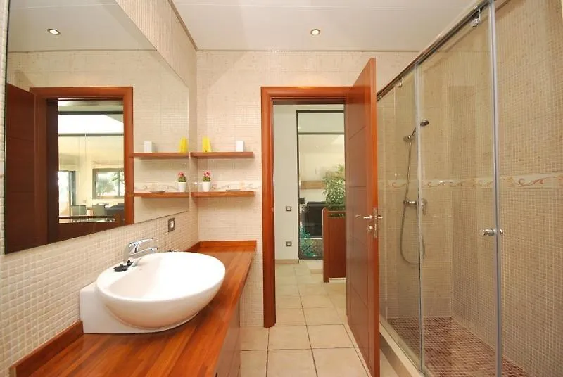 Club Villamar - Ruanda Lloret de Mar Spain